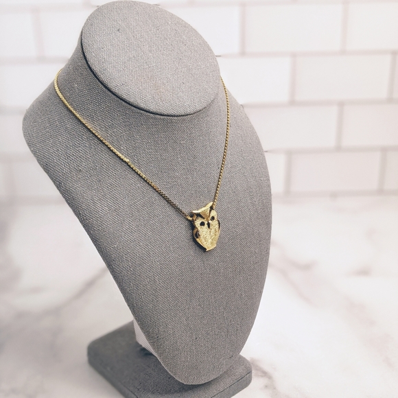 Vintage Jewelry - Vintage gold plated minimalist owl necklace
